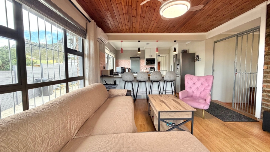 3 Bedroom Property for Sale in Palmiet Western Cape